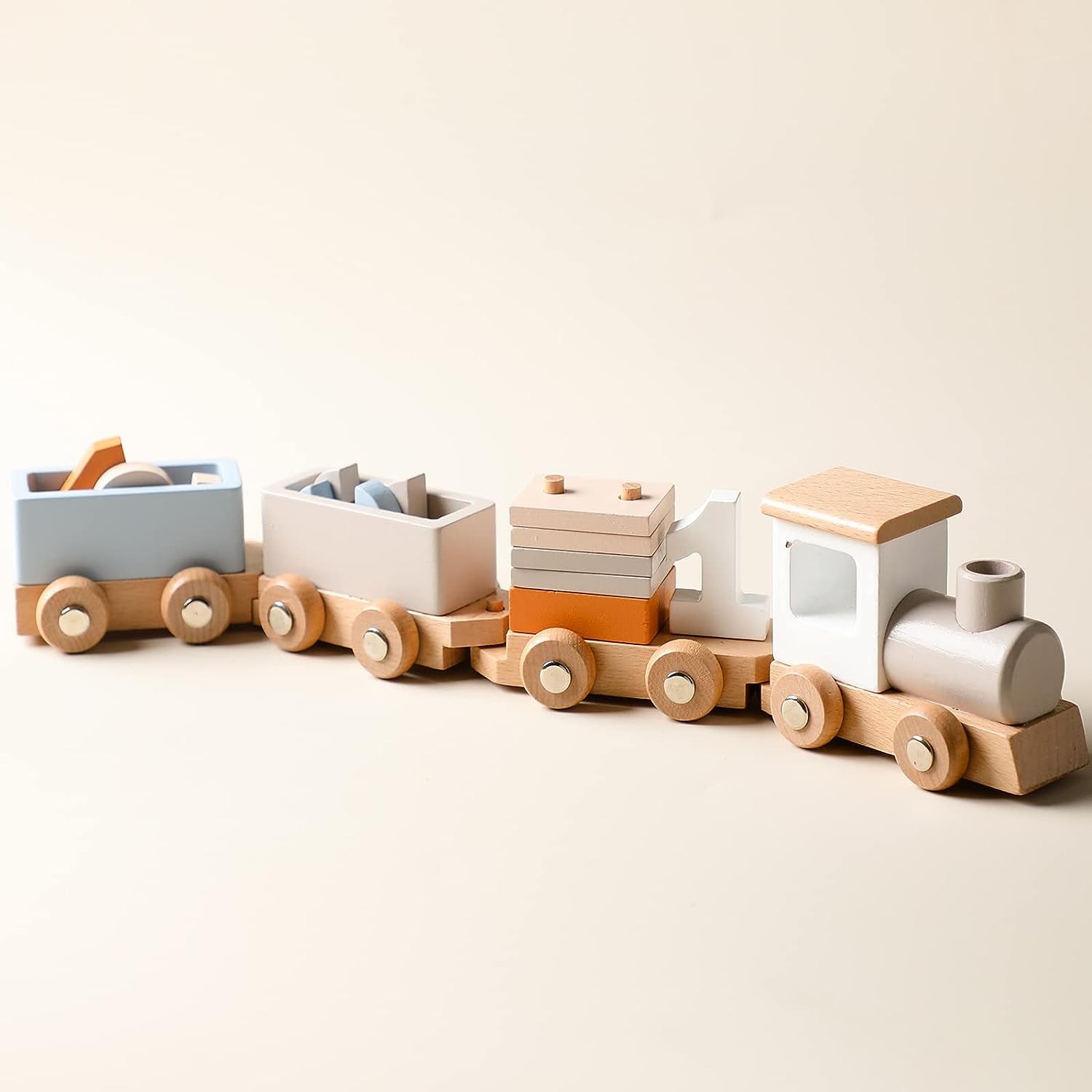 Set di trenini in legno