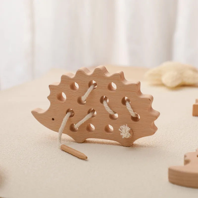 Giocattolo in legno per infilare